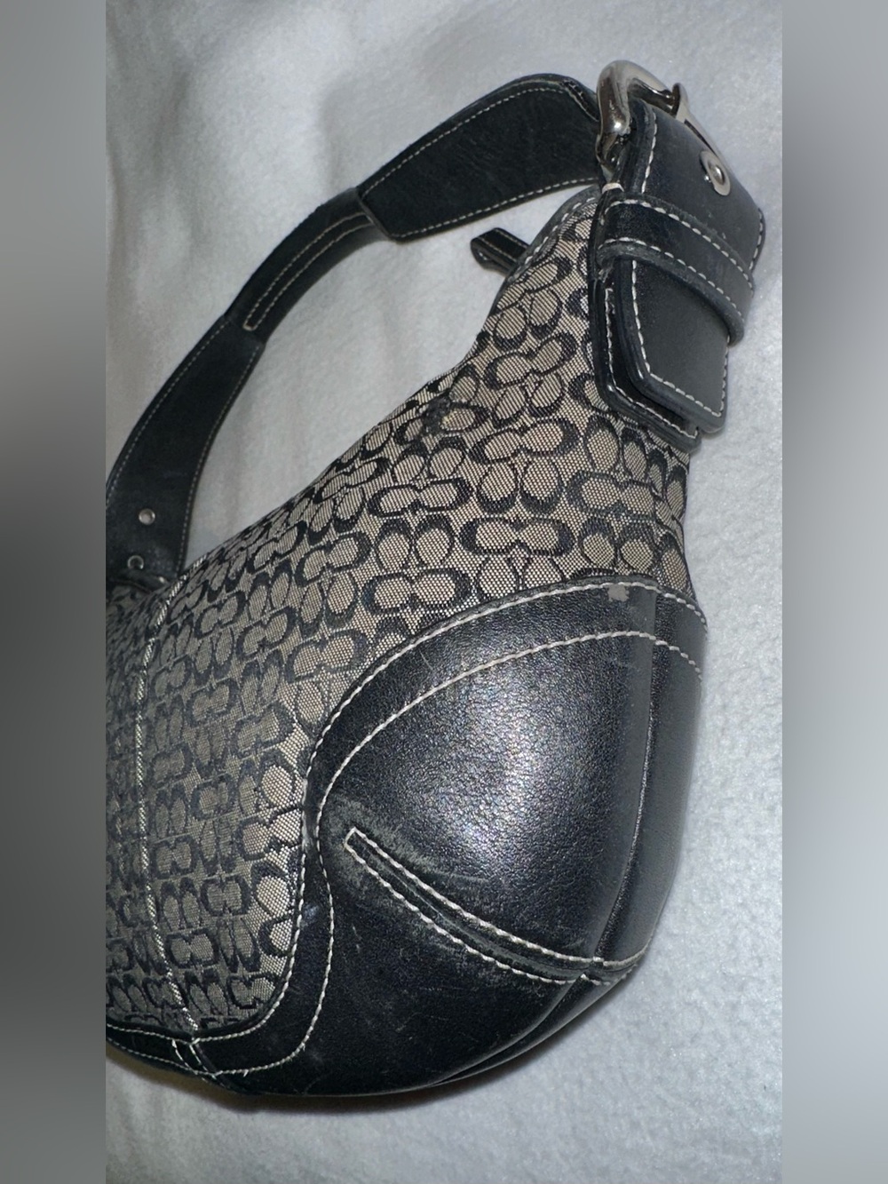 Vintage Y2K Coach Signature Soho
Mini Hobo Shoulder - Picture 6 of 13